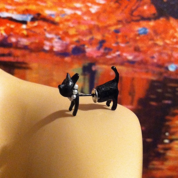Cat Double Stud Earring Pair - Picture 3 of 5