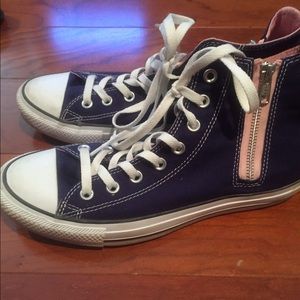 Cute side zipper high top Chuck Taylor Converse