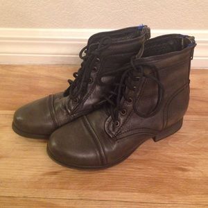 Black Steve Madden boots
