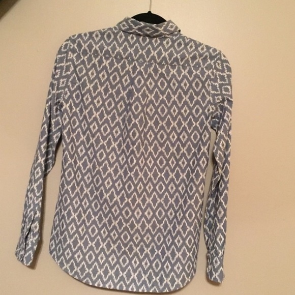 BR Button Up Blouse - Picture 3 of 4