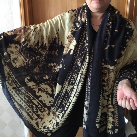 Fashion scarf