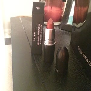 Brand new MAC matte lipstick (velvet teddy) 💄