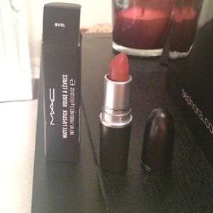 Brand new MAC lipstick "whirl"