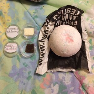 Lush samples and Sakura bath bomb and hair stuff