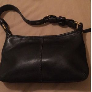 📍⬇️ Final sale!! Coach Leather Shoulder Bag!