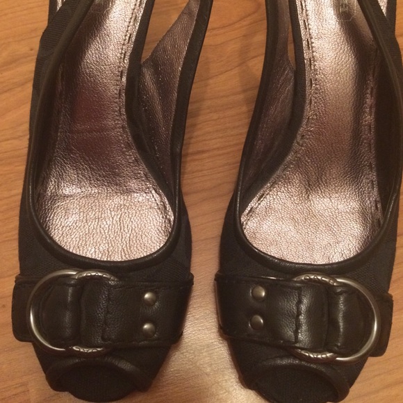 COACH Heels - Picture 3 of 4