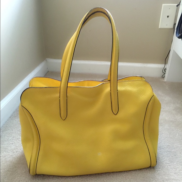 😊SOLD😊Alexander McQueen yellow padlock tote - Picture 3 of 4