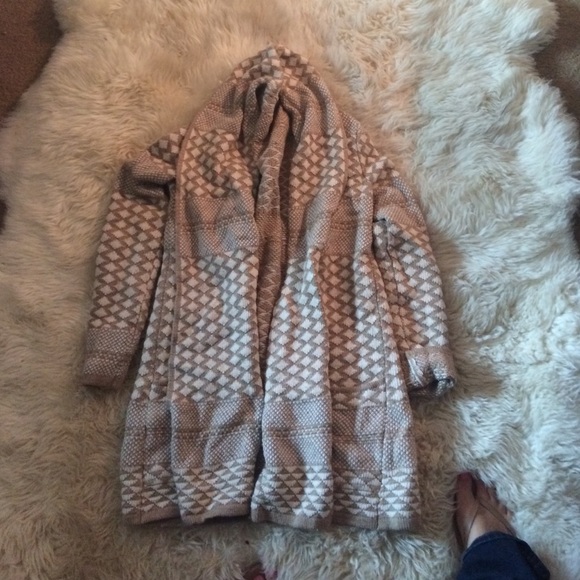 BCBG sweater - Picture 1 of 2