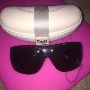 D&G 8040 sunglasses