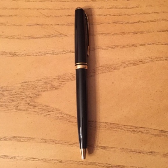 Authentic black Mont Blanc pen