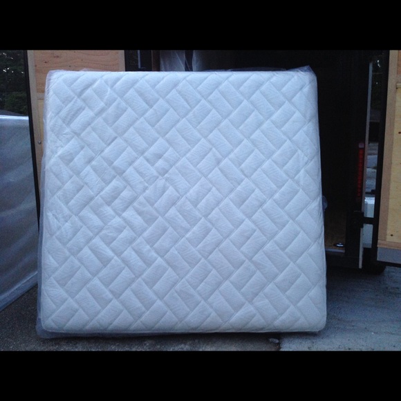Mattresses - Picture 1 of 3