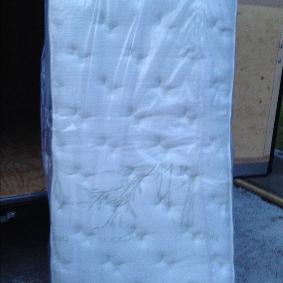 Mattresses - Picture 3 of 3