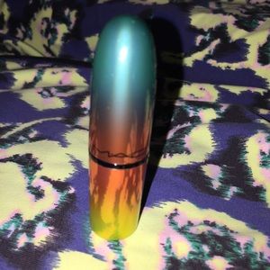 Mac creme dnude swatched wash and dry collection