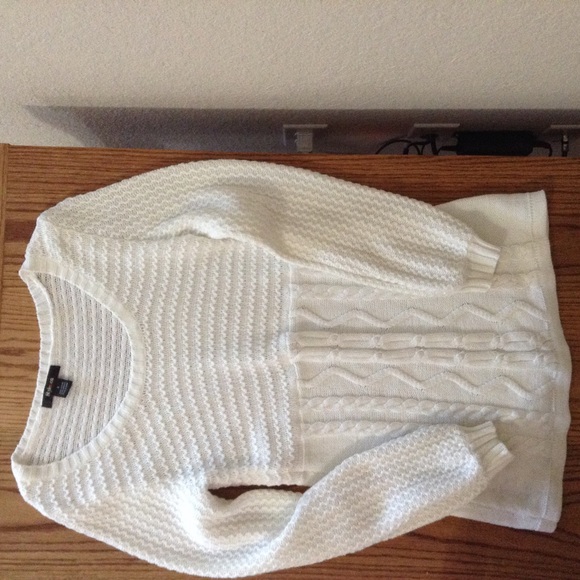 Sweater - Picture 1 of 1