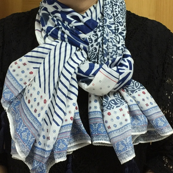 Fashion scarf