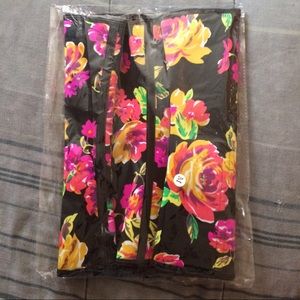 Flower Pattern Waist Chincher 🌸