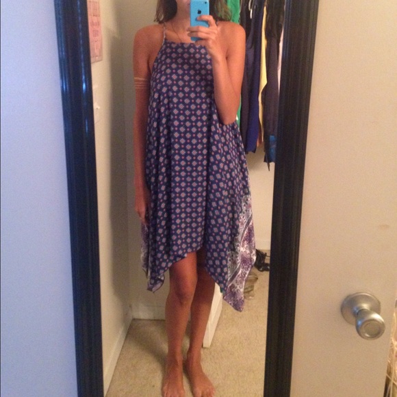 Handkerchief dress - Picture 4 of 4