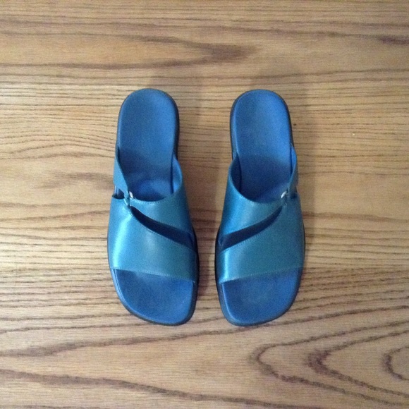 Sandals - Picture 1 of 1
