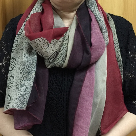 Fashion scarf