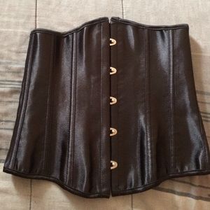 Black Waist Chincher 🌑