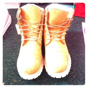 Timberland Boot size 10 (woman's )