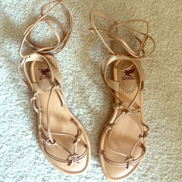 *sold* Lace up gladiator sandals (new)