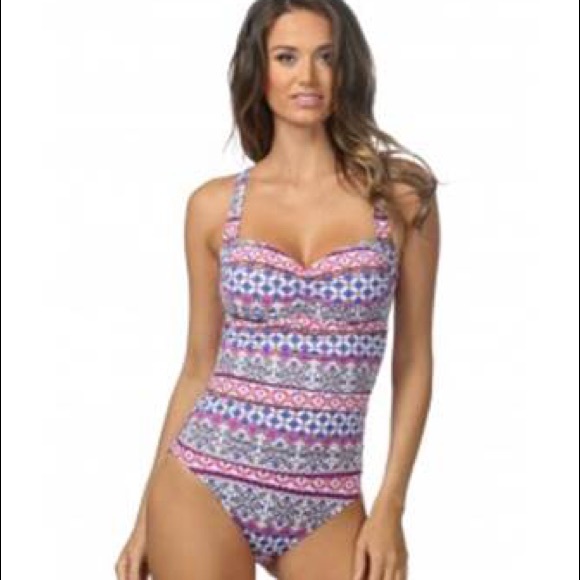 🚫SOLD in a bundle 🚫La Blanca one piece