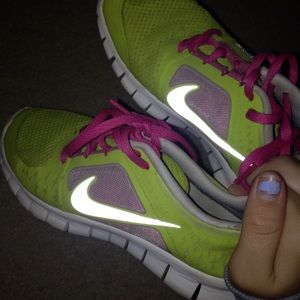 nike free runs