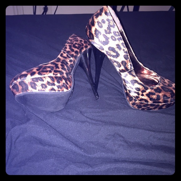 Cute cheetah heels from Charlotte Russe.