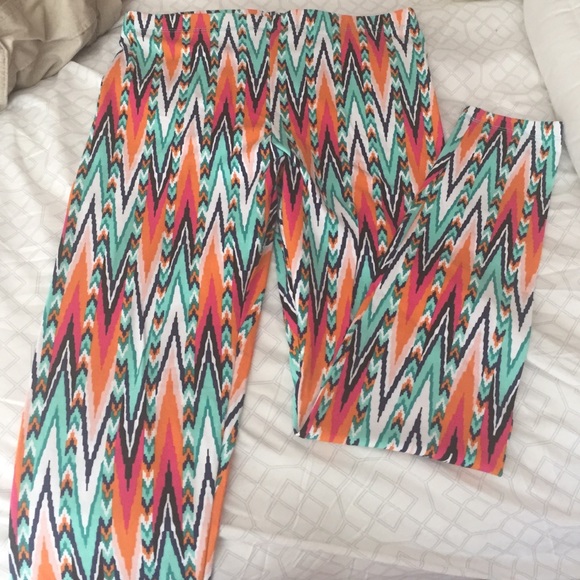 Aztec print leggings