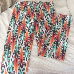 Aztec print leggings