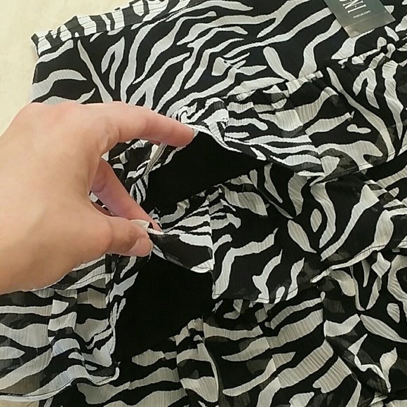 Black and White INC International Concepts Skirt - Picture 2 of 4