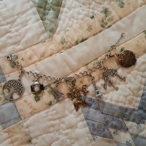 Cute charm bracelet w/ charms