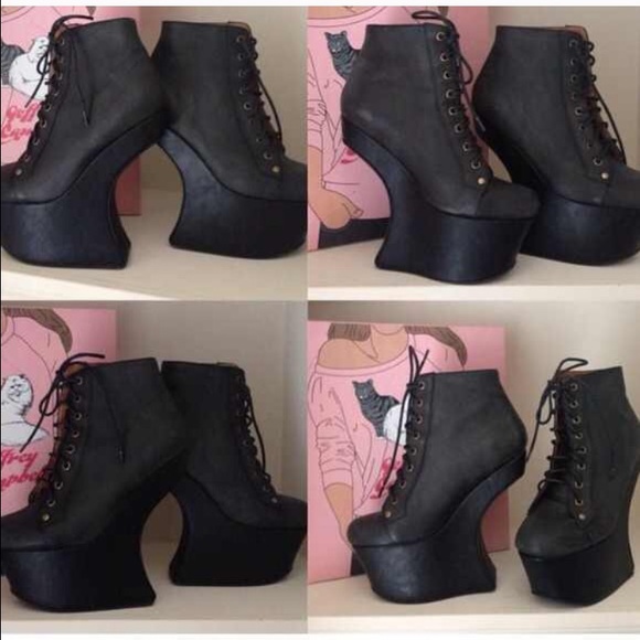🎉HP🎉 NOT sold. Jeffrey Campbell Lita night walk.