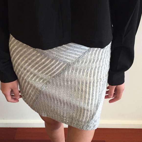 rag & bone Dresses & Skirts - [rag & bone] grey and white mini skirt w back zip