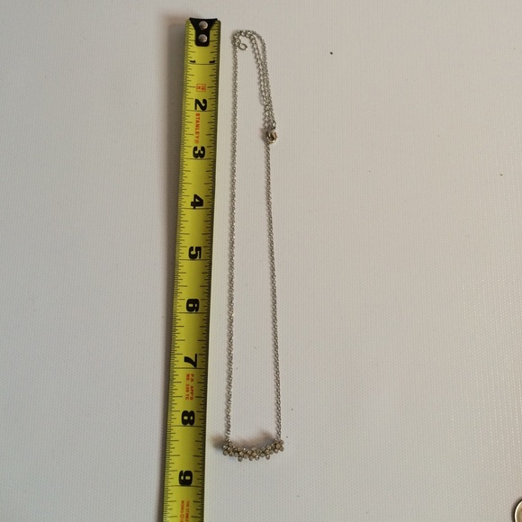 Dainty little necklace - Picture 3 of 3