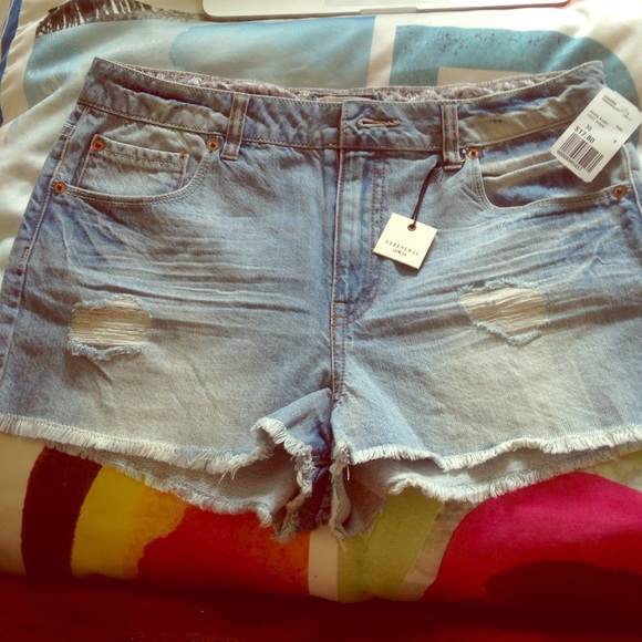 Light denim Jean shorts!