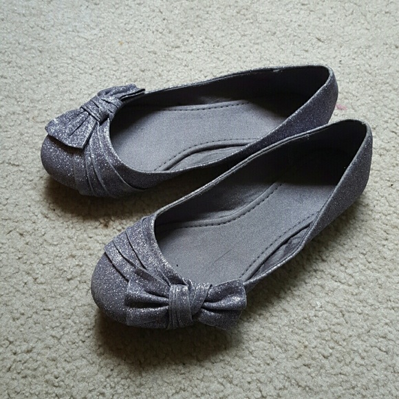 Cute glitter flats worn once