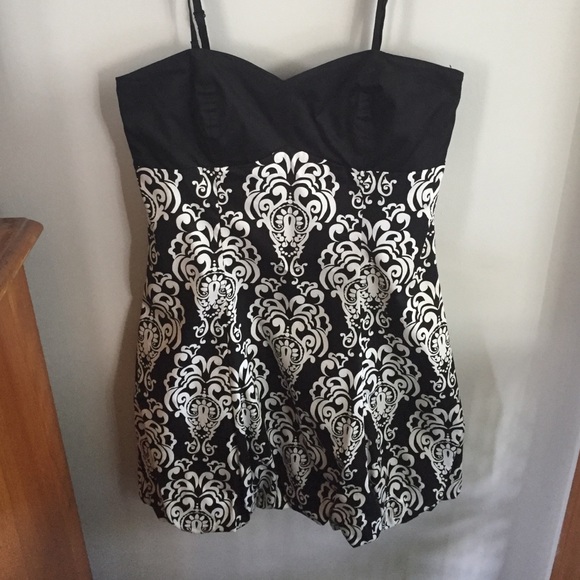 White House Black Market Patterned Dress