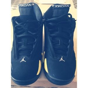 AIR JORDAN 14 RETRO "VIBRANT YELLOW"