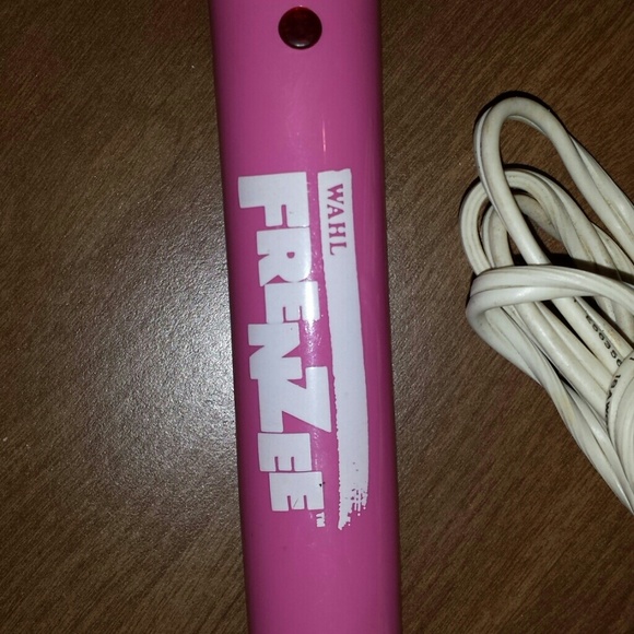 Curling iron and flat iron - Picture 2 of 3