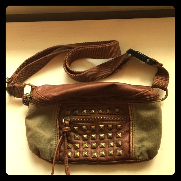 Brown/Army green studded Fanny Pack!!