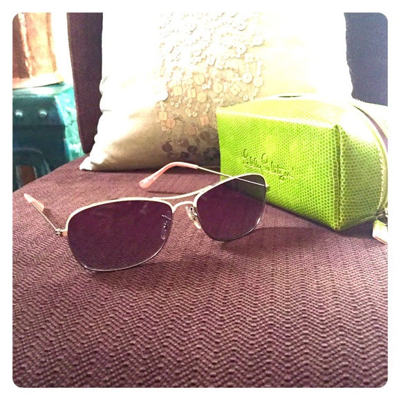 Lilly Pulitzer Sunglasses 👓💕