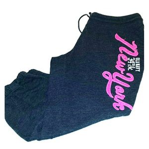 Quarter length sports  pants.