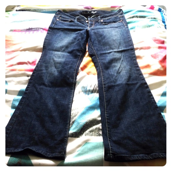 American Eagle original boot cut jeans!