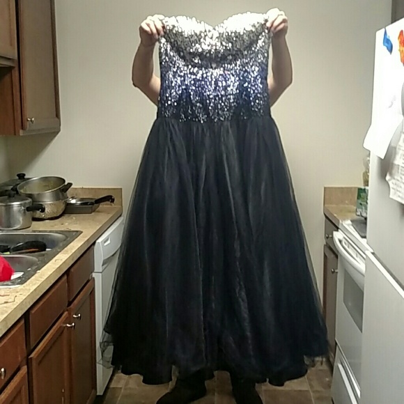 Diamond dripped purple silver and black prom dress - Picture 4 of 4