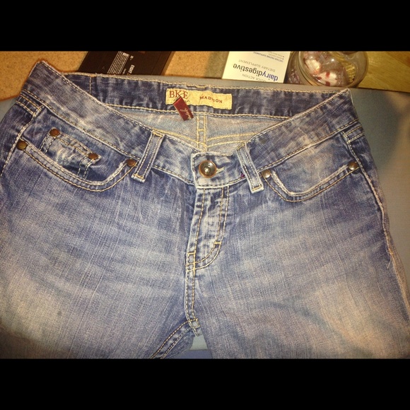 BKE Jeans 💜 trading! - Picture 1 of 4