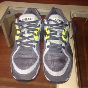 Nike Air Max (Men's 10.5)