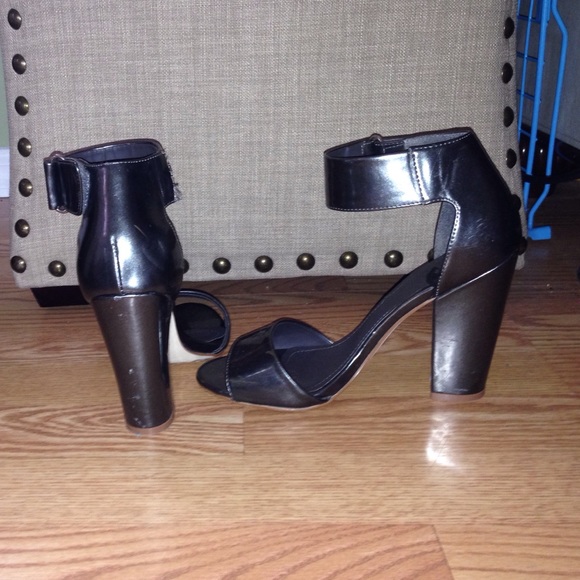 H&m preloved chunky heals 👡 - Picture 3 of 4