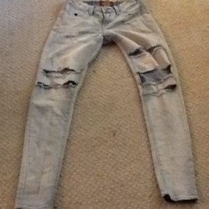 Distressed whitewash boyfriend jeans